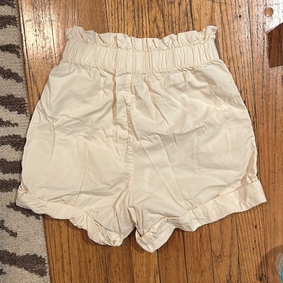 Abercrombie Twill Paperbag High Waisted Shorts - Picture 7 of 7